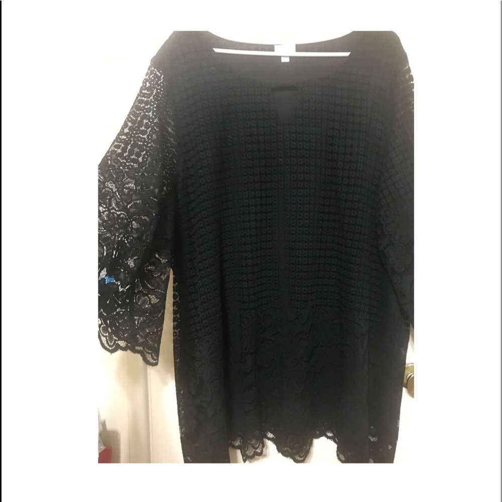 Plus Size Bell Sleeve Lace Top